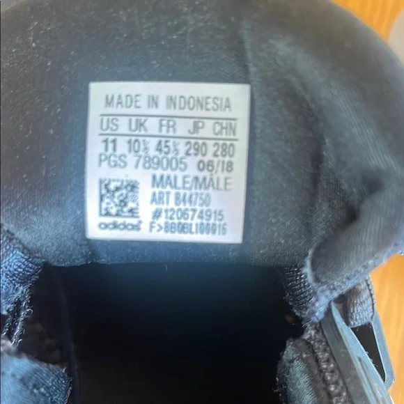 Adidas Black Running Shoes - Picture 2 of 7